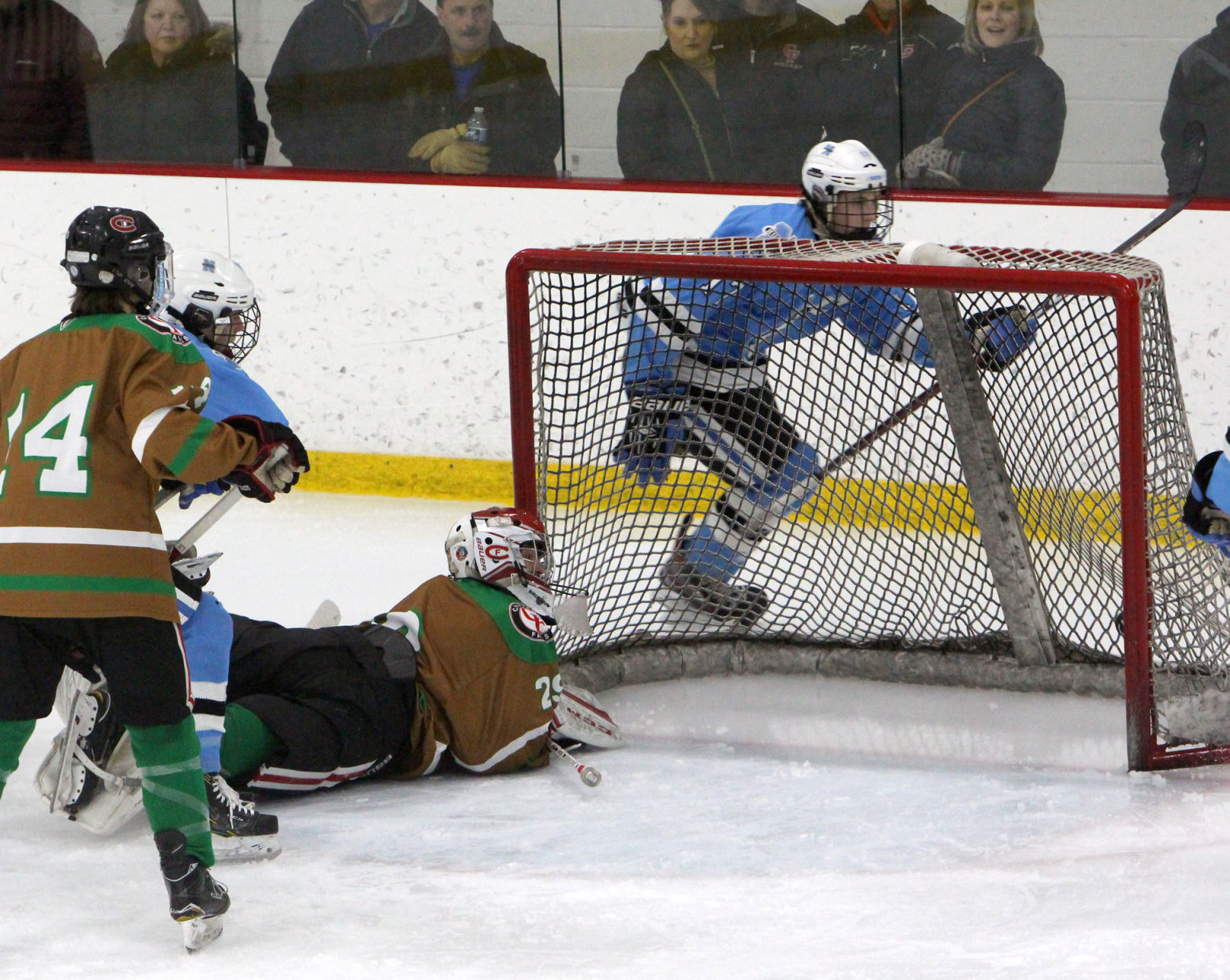 Eau Claire North at Chi-Hi boys hockey 1-8-19